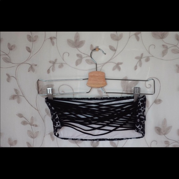 Victoria’s Secret Bathing Suit Top - Picture 2 of 2